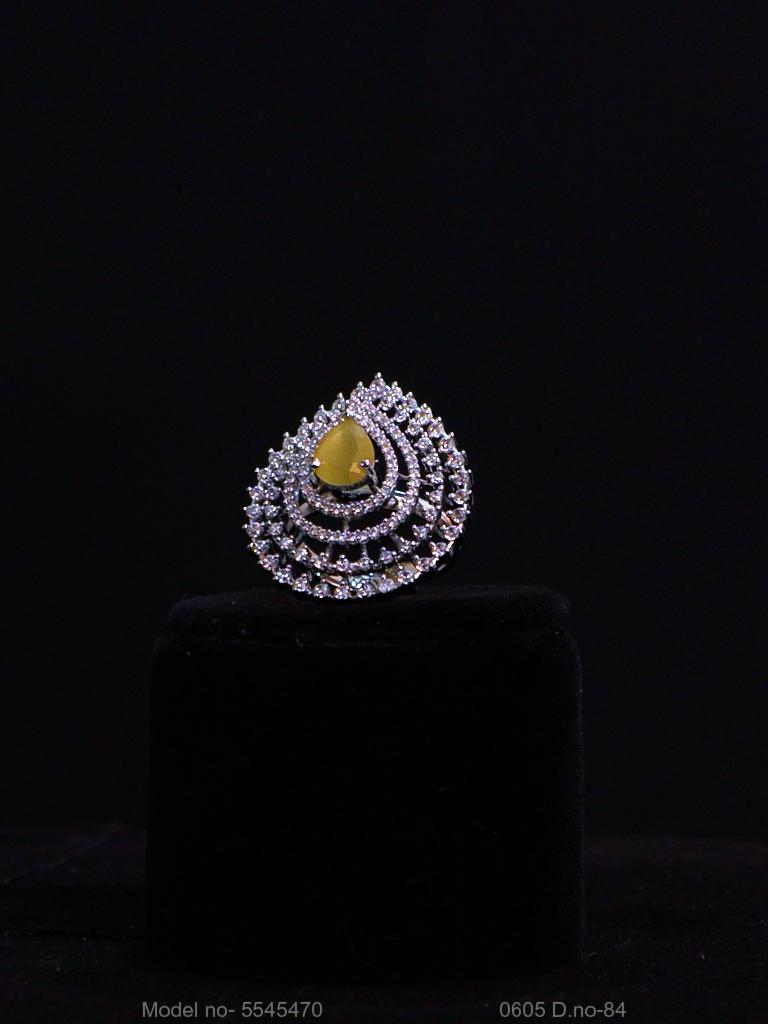 Cristallo Art Deco Continuous Eternity Band